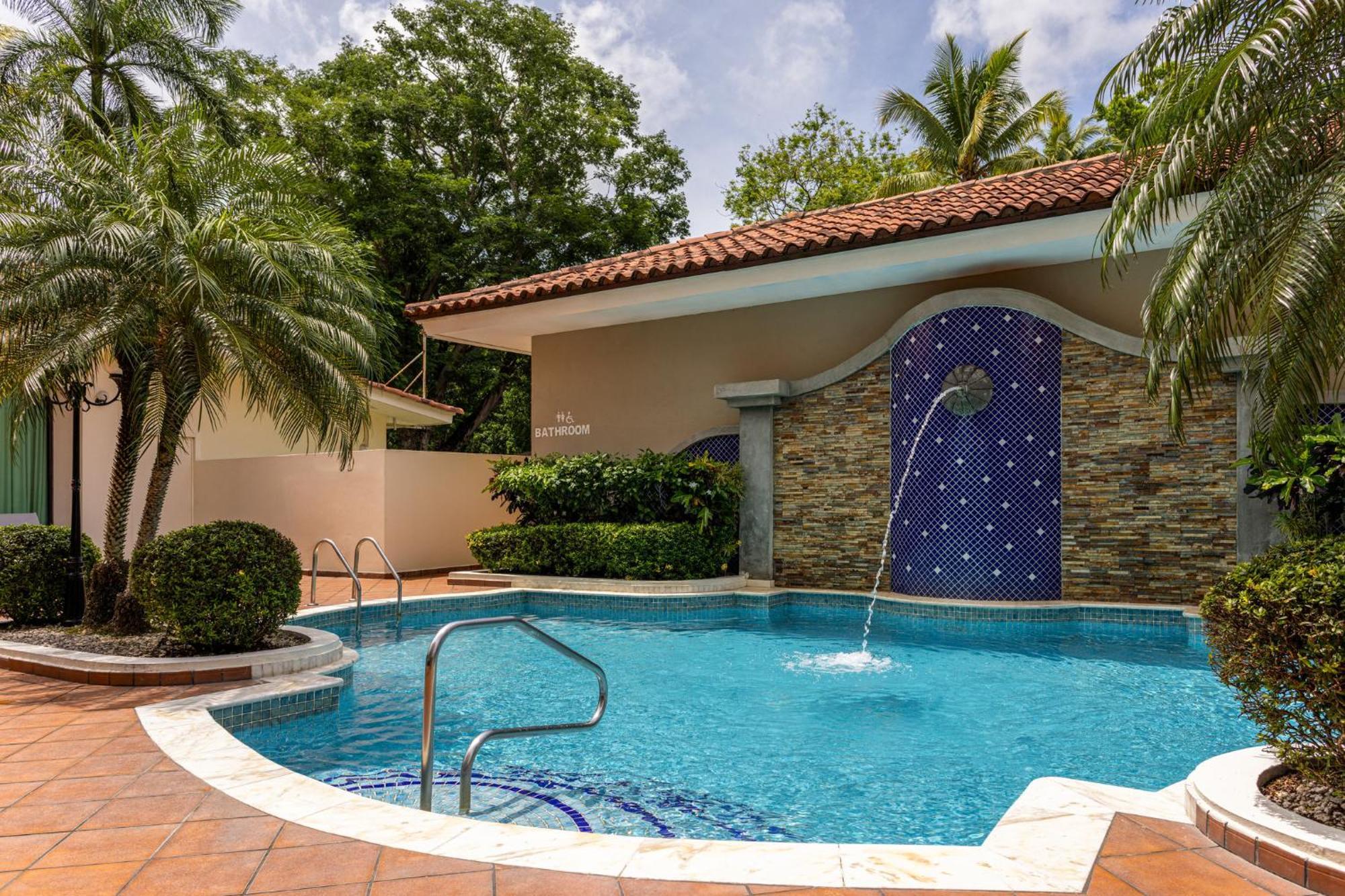 Holiday Inn Panama Canal By Ihg Exterior photo
