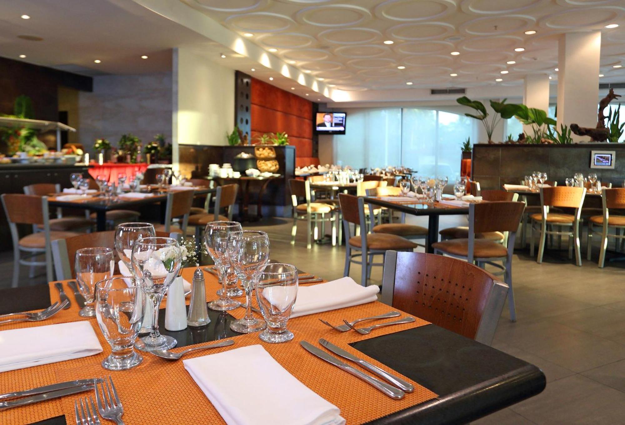 Holiday Inn Panama Canal By Ihg Exterior photo